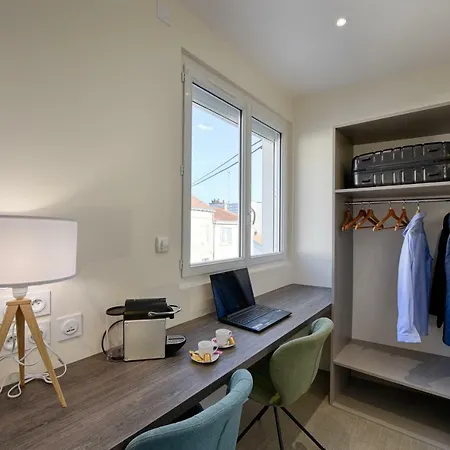 Le Baron Centre - Garage Prive - Wifi Fibre - Classe 3 Etoiles * Cholet