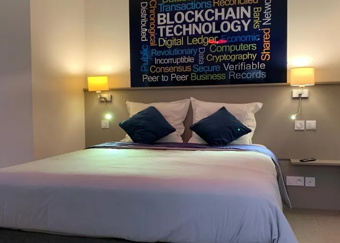 Le Baron Centre - Garage Prive - Wifi Fibre - Classe 3 Etoiles Διαμέρισμα